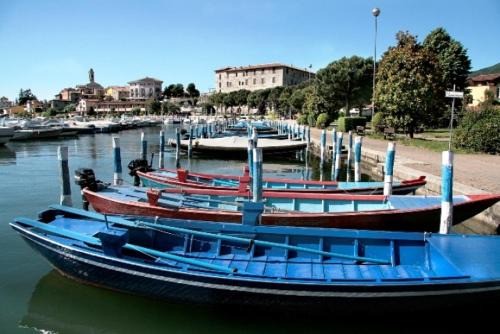 Clusane Apartment | 1 STEP ON THE LAKE