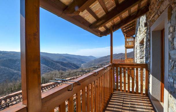 Oblizza House | 3 bedroom accommodation in Stregna