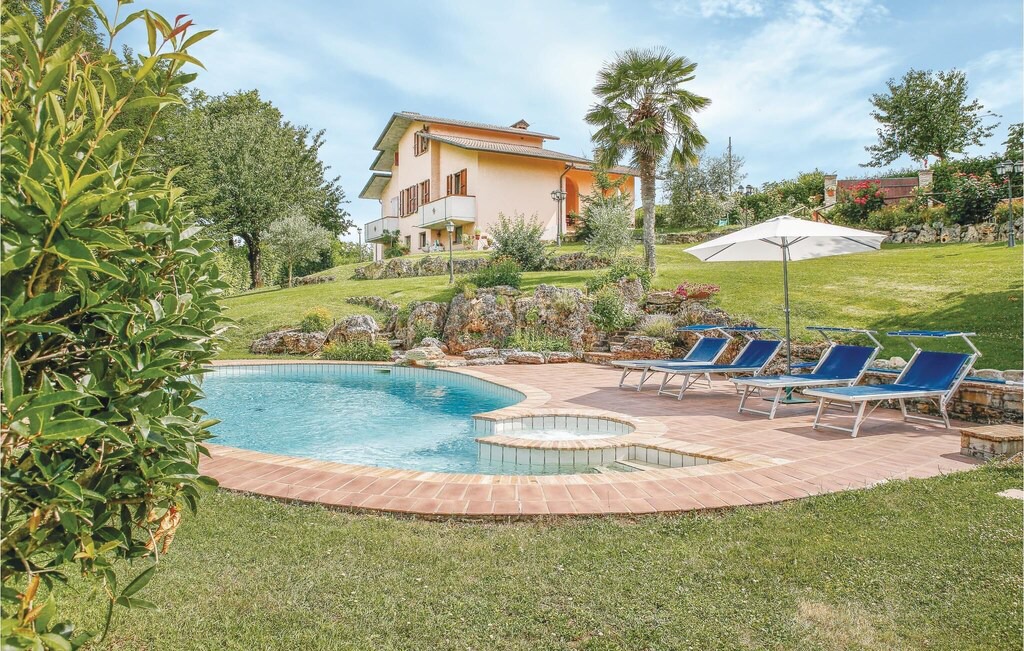 Citerna House | 3 bedroom accommodation in Citerna -PG-