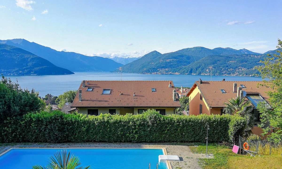 Germignaga Apartment | 3-room maisonette with 2 bathrooms and 2 balconies