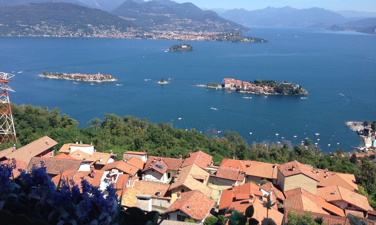 Someraro Apartment | A window 3 overlooking Lake Maggiore!