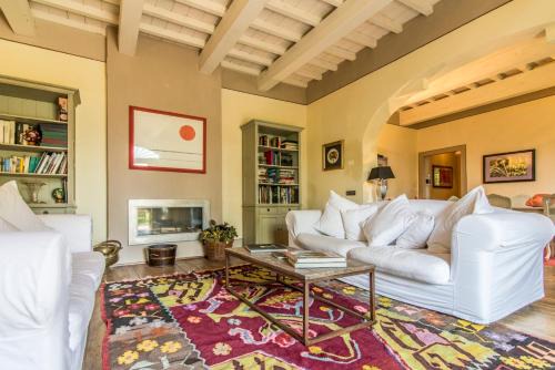 Massa Castello House | Affascinante e rilassante appartamento con piscina
