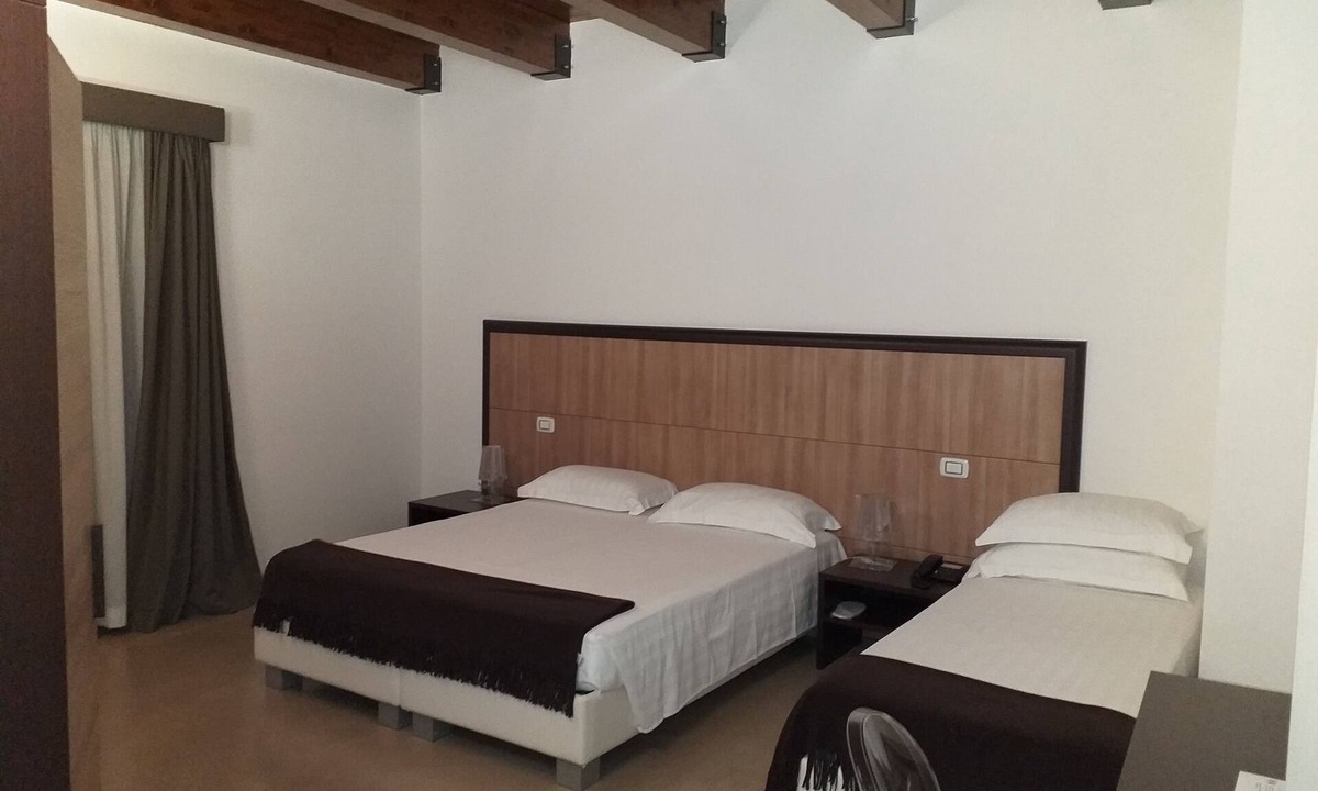 Isola del Borgo Antico Hotel | Albergo del Sole