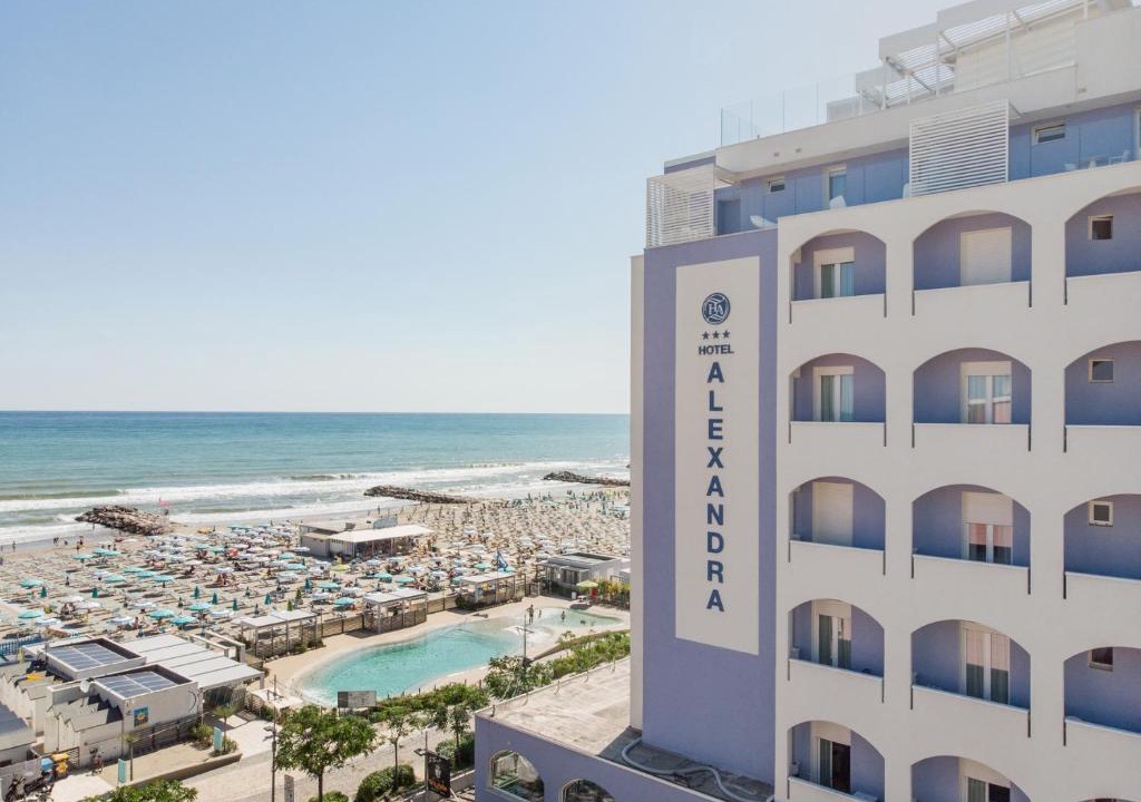 Misano Adriatico Hotel | Alexandra BB & Brunch - Beach Front - Healthy XXL Breakfast & Brunch until 12 30