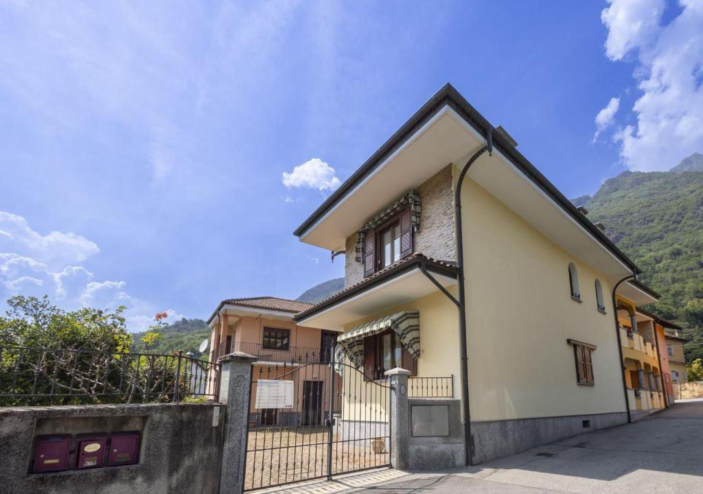 Premosello Chiovenda Apartment | Apartment Dimora Lali by Interhome