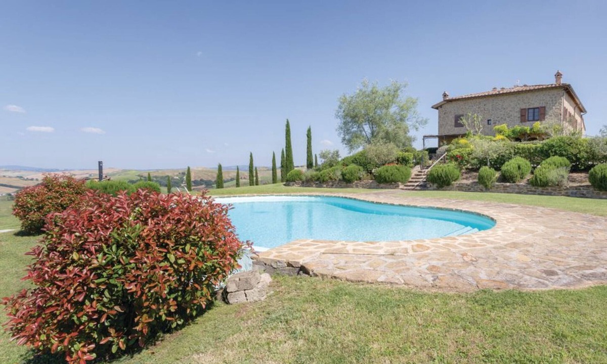 Asciano Apartment | Apartment 'La Casa Di Bice' with Shared Pool, Wi-Fi and Air Conditioning