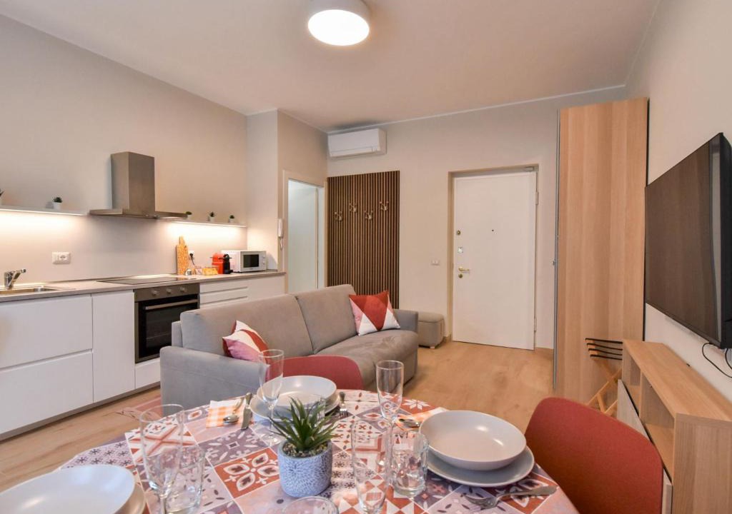 Centro Direzionale Apartment | Apartment Pirelli Central Station Apartment by Interhome