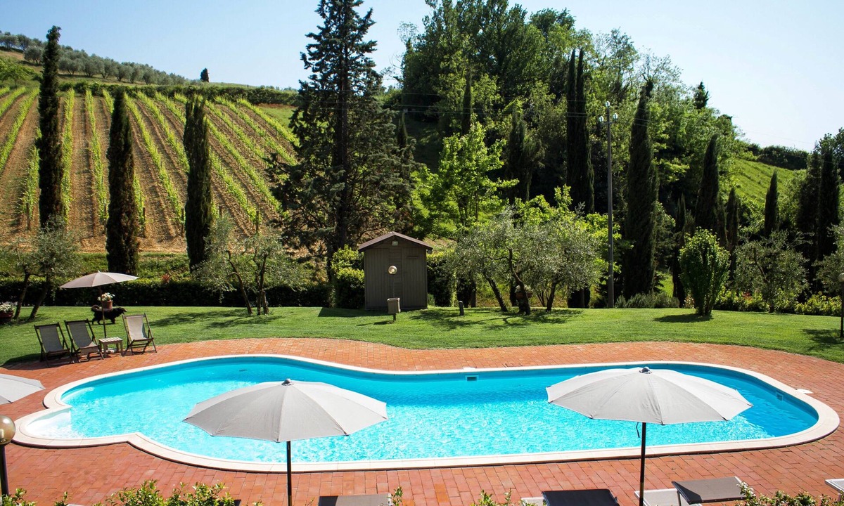 San Miniato Apartment | Apartment 'Rustico Con Piscina' with Shared Pool, Private Garden and Wi-Fi