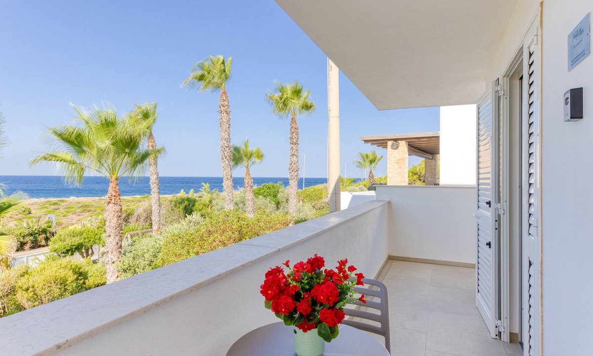 Torre San Giovanni Apartment | Apartment 'Unit 1' with Air Conditioning