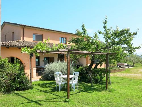 Collecorvino Apartment | Apartment Villa Elster-6 by Interhome