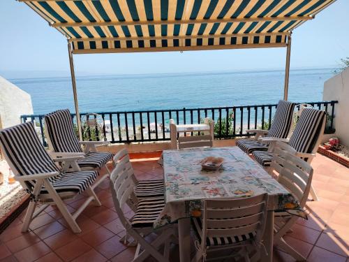 Sant'Alessio Siculo Apartment | Appartamento Vista Mare Margarita