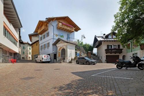 Roncone Apartment | Appartamento Meridiana