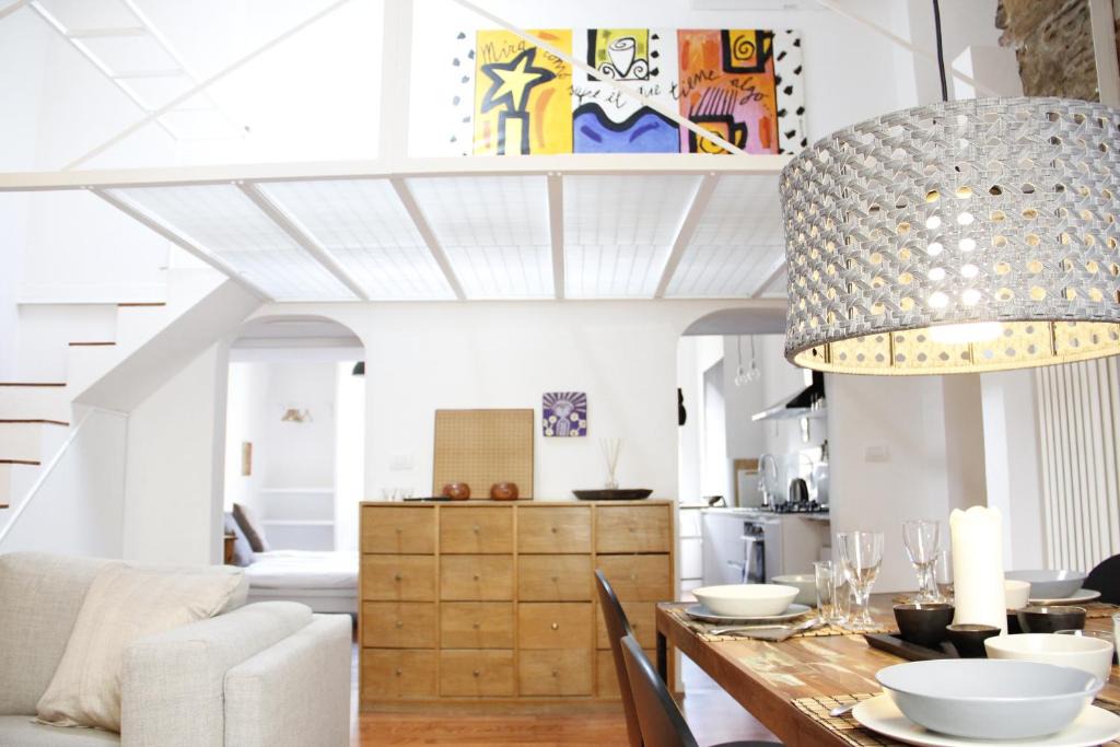 Oltrarno Apartment | Art Apartment Velluti