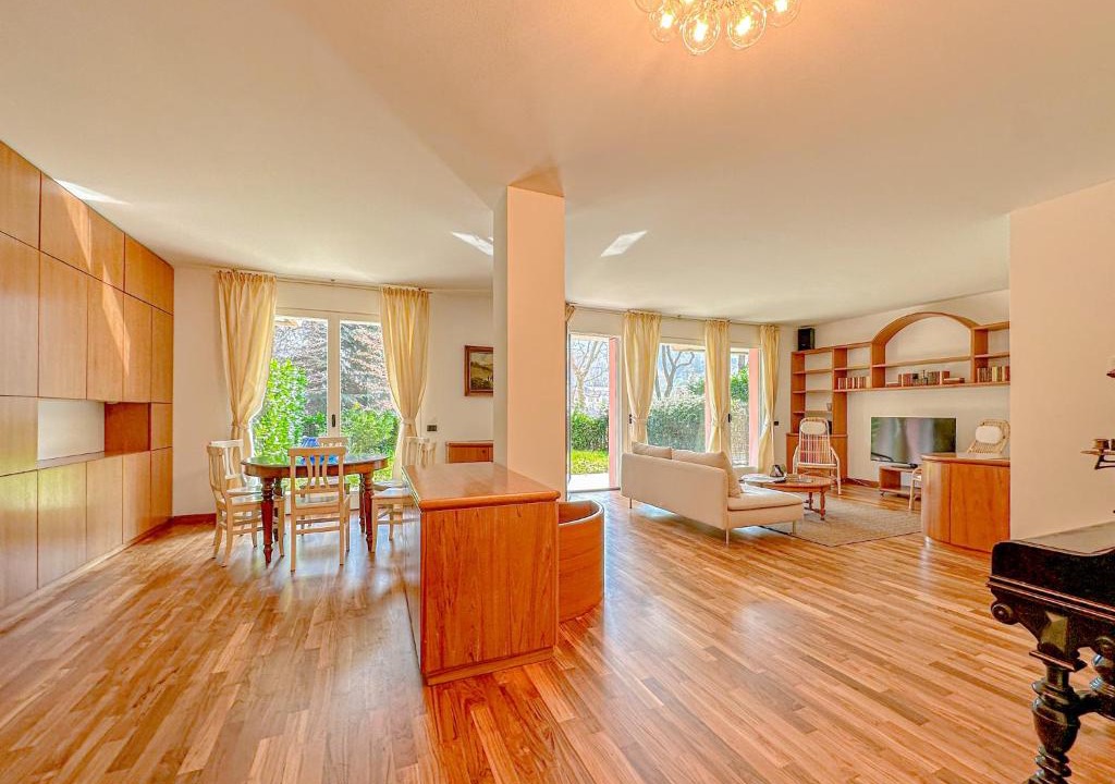 Lecco Apartment | Aspromonte Lakeside Suite - Lecco Garden Retreat