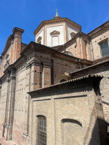 Voghera House | B&B Piazza Duomo al 55