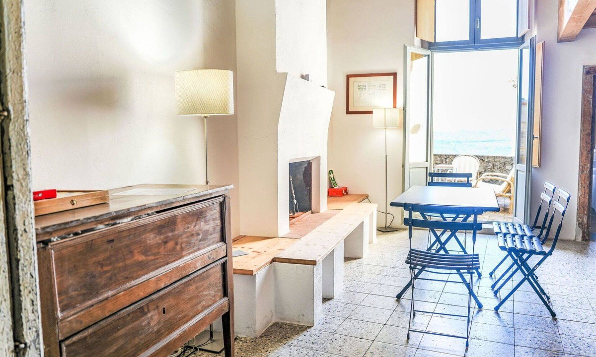 Strongoli Apartment | Beautiful apartment for 4 guests with WIFI, balcony, pets allowed and panoramic view