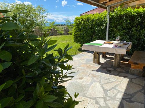 Mombarcaro House | Buchere Ville