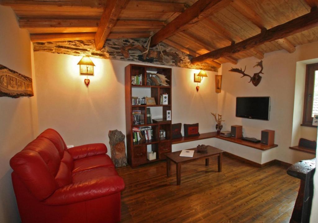 Lumarzo Apartment | C'era una Volta by Holiday World