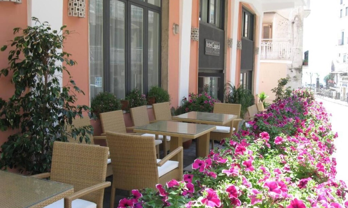 Minori Hotel | CAPORAL