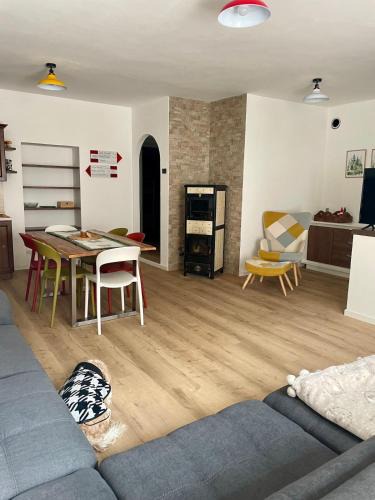 Colere Apartment | Casa Pollina