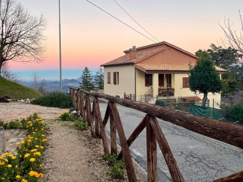 Montemonaco Apartment | Casa Sibilla Agriturismo Le Castellare