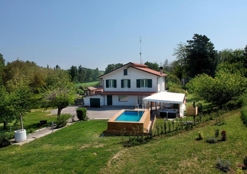 Montegridolfo House | Casa Vacanze Raggio Di Sole