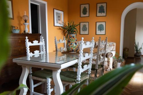 Viagrande House | Casa VELARDI