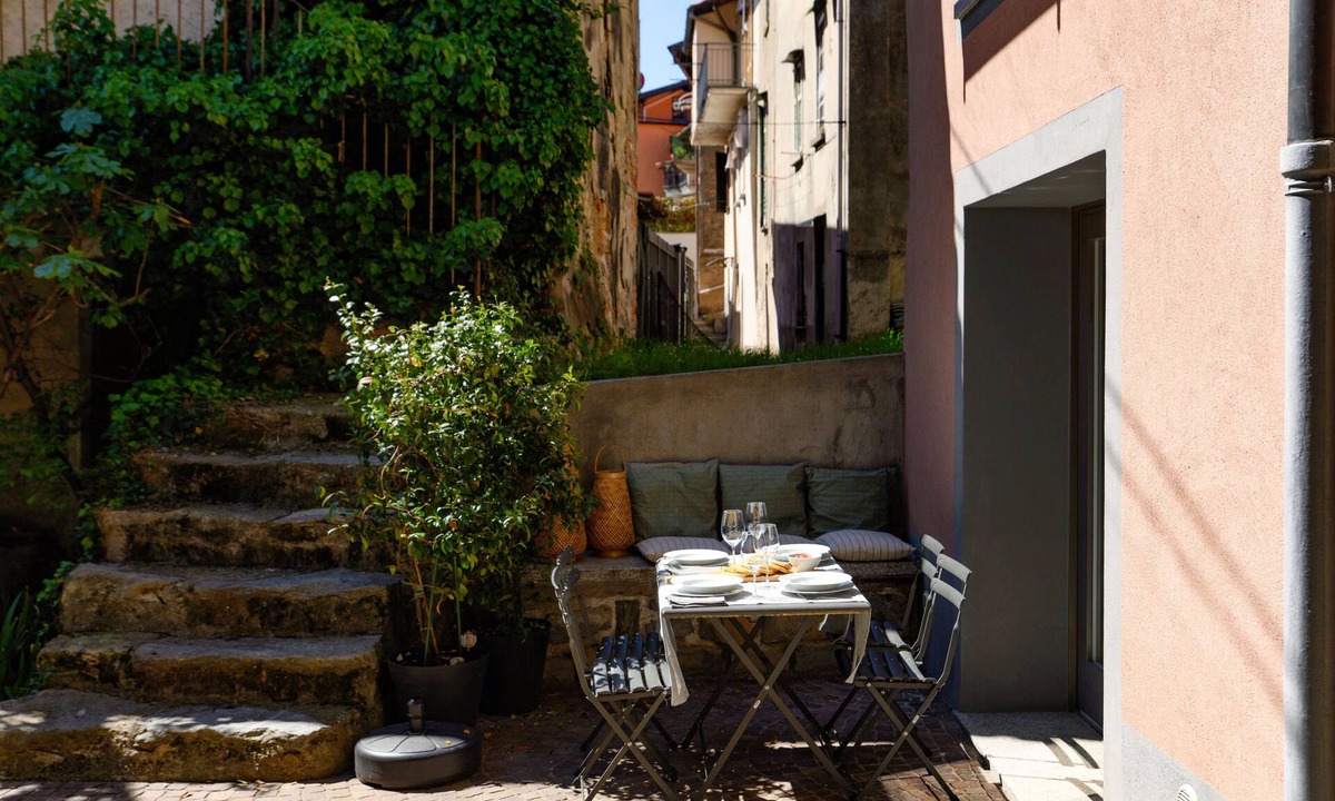 Brunate Apartment | Casetta Monti