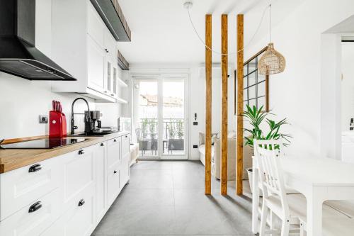 Villapizzone Apartment | Certosa District - Modern Flat & Free Box Parking