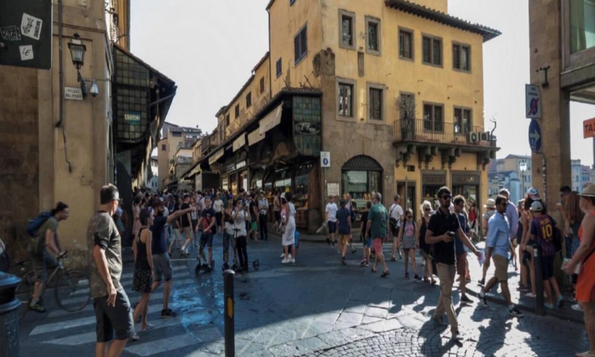 San Niccolo Apartment | Charming Apartment with Rooftop Terrace and Panoramic Views near Ponte Vecchio