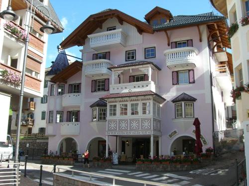 Moena Hotel | Ciasa Mancin Suite-Apartments