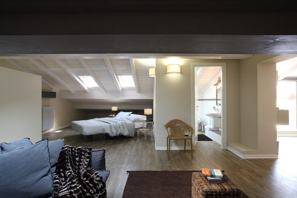 Old Town House | Corte San Luca Apartments