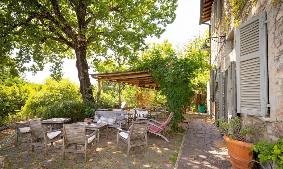 Casino di Terra Cottage | Cottage 'Casale for 10 People' with Shared Pool, Wi-Fi and Air Conditioning