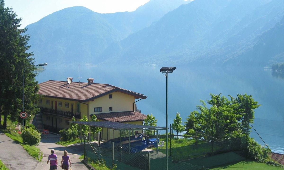 Idro Apartment | Directly on the lake with two bedrooms