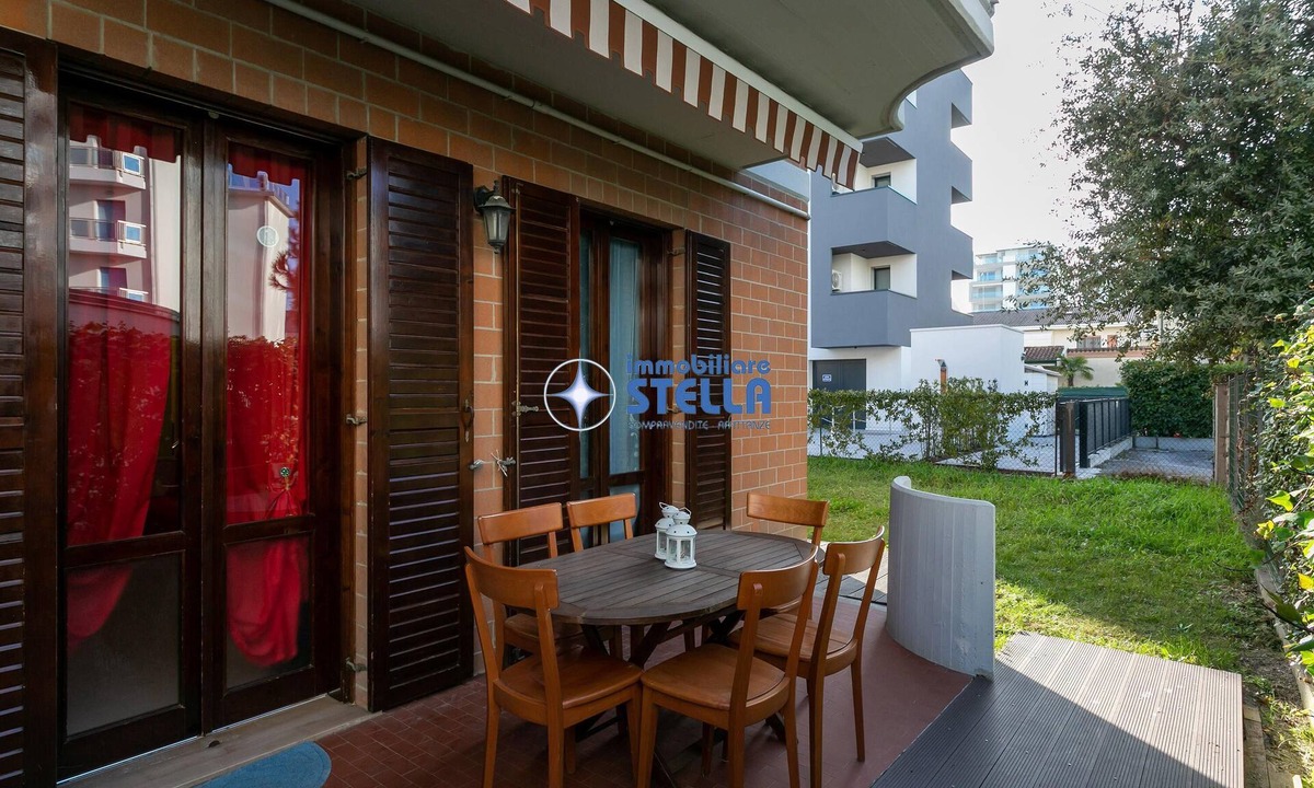 Lido di Jesolo Apartment | [Drago Square] Villa - Central Apartment [Parking]