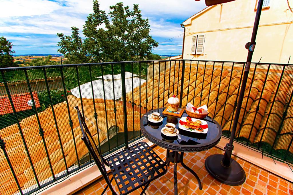 Cartoceto Bed & Breakfast | Eden Lilli B&B