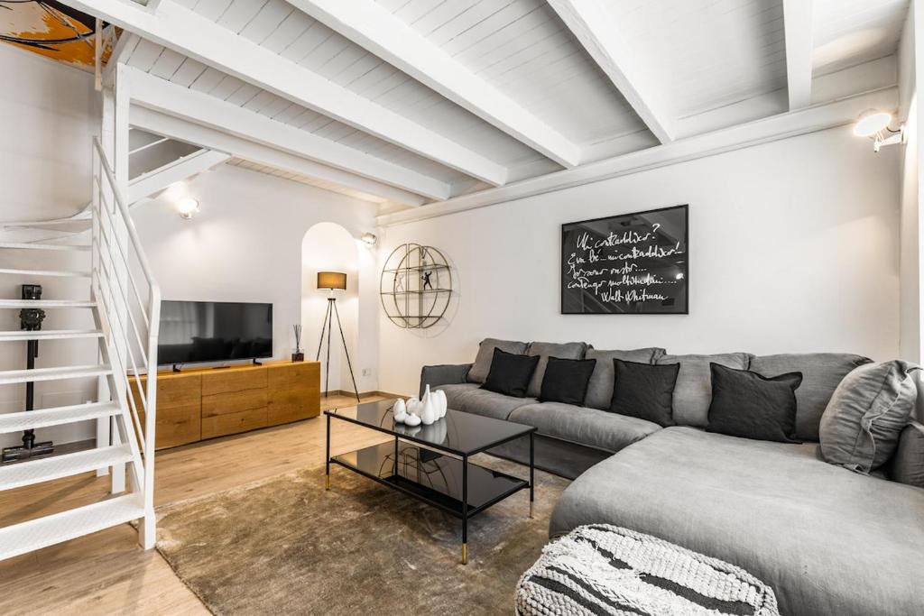 Porta Nuova Apartment | Elisabeth s Loft