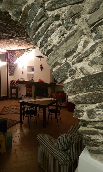 Pella Apartment | emy lake orta