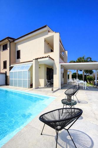 Syracuse Apartment | Epipoli Charming Villa and Pool