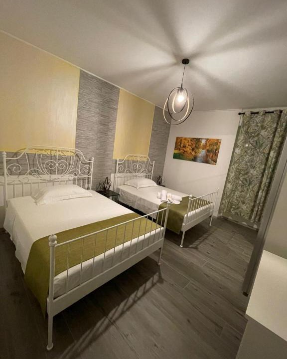 Rovato Bed & Breakfast | Foresteria Opera B&b