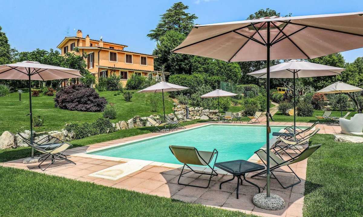 Capranica Apartment | Gorgeous apartment in Capranica VT