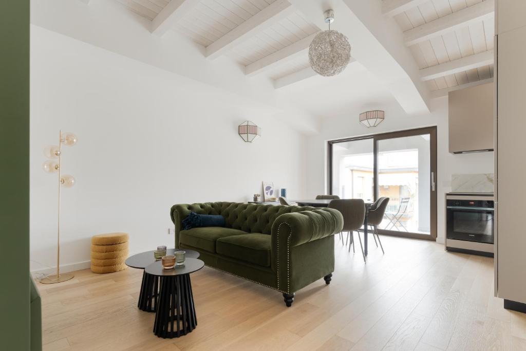 Zona Solari Apartment | GuestHost - Modern Terrace Flat in Solari Area