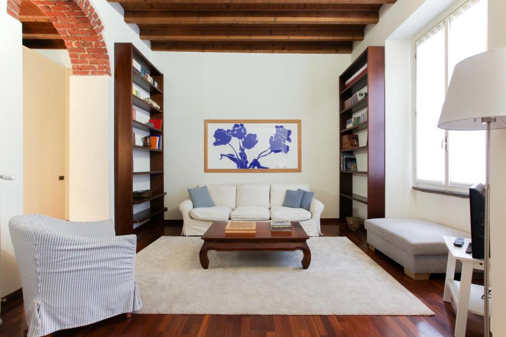 Magenta Apartment | HACCA Collection - Corso Magenta, unique and charming 2BR apartment