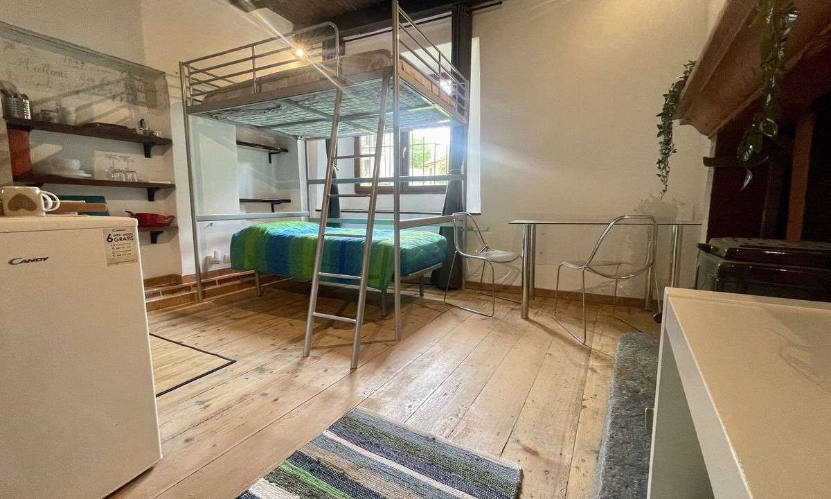 Pellio Intelvi Apartment | Hawthorn