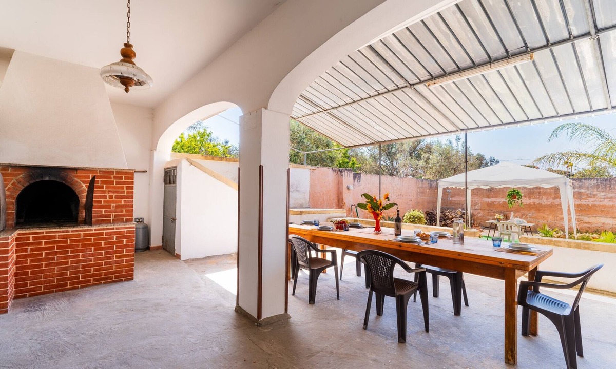 Nardo House | Holiday Home 'Villetta Tower Nardò' with Private Terrace, Private Garden and Air Conditioning