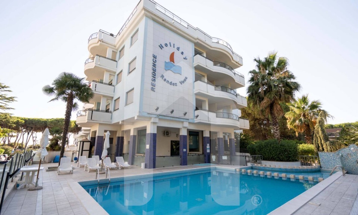 Pineto Apartment | Holiday Rendez Vous 25 - First floor apartment with side sea view