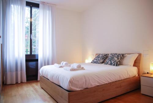 Milano 3 Apartment | Home & Pet - Ponte