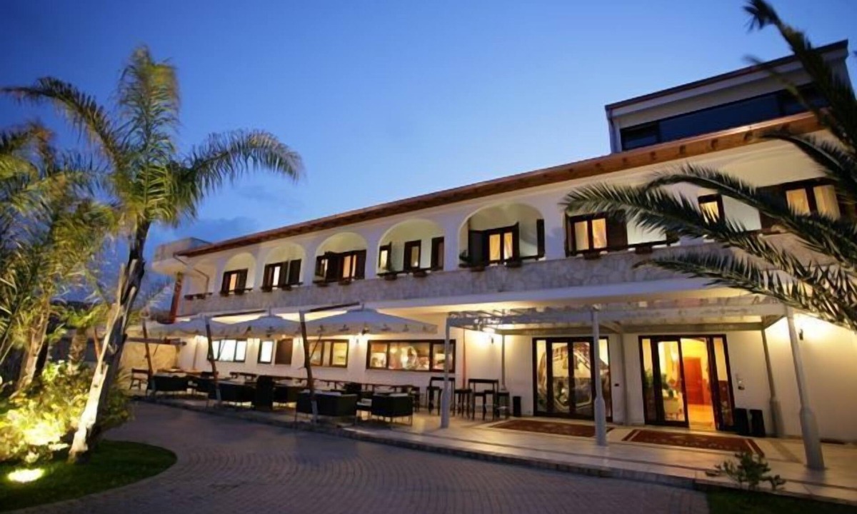 Poggiardo Hotel | Hotel Tesoretto