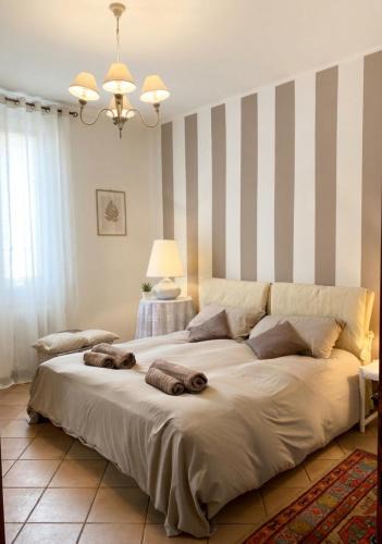 Est Apartment | IL BALCONE DI AURORA