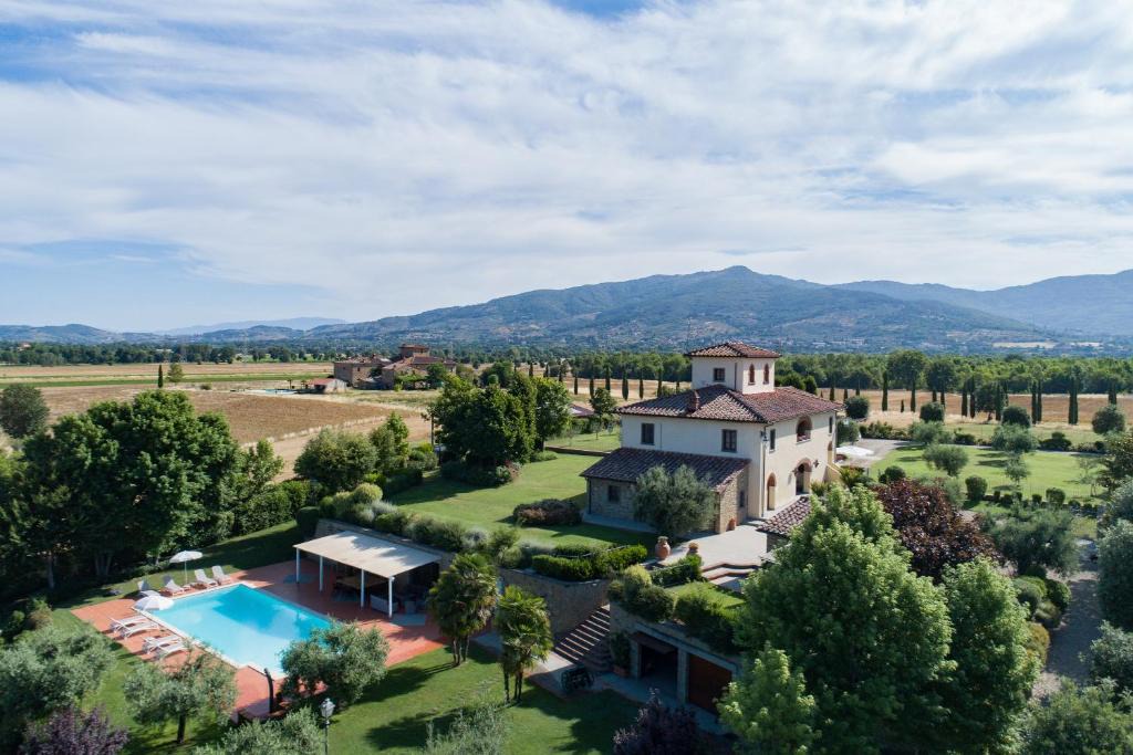 Puliciano Villa | Il Piccolo Granducato
